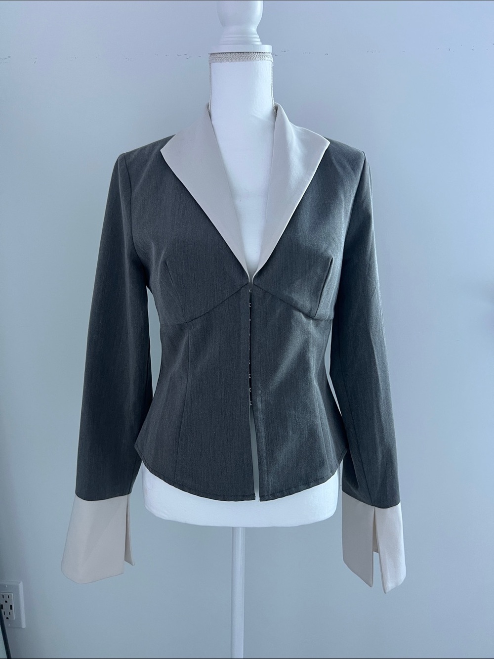 Fashion Nova Two-Tone Gray Blazer with Cream Trim